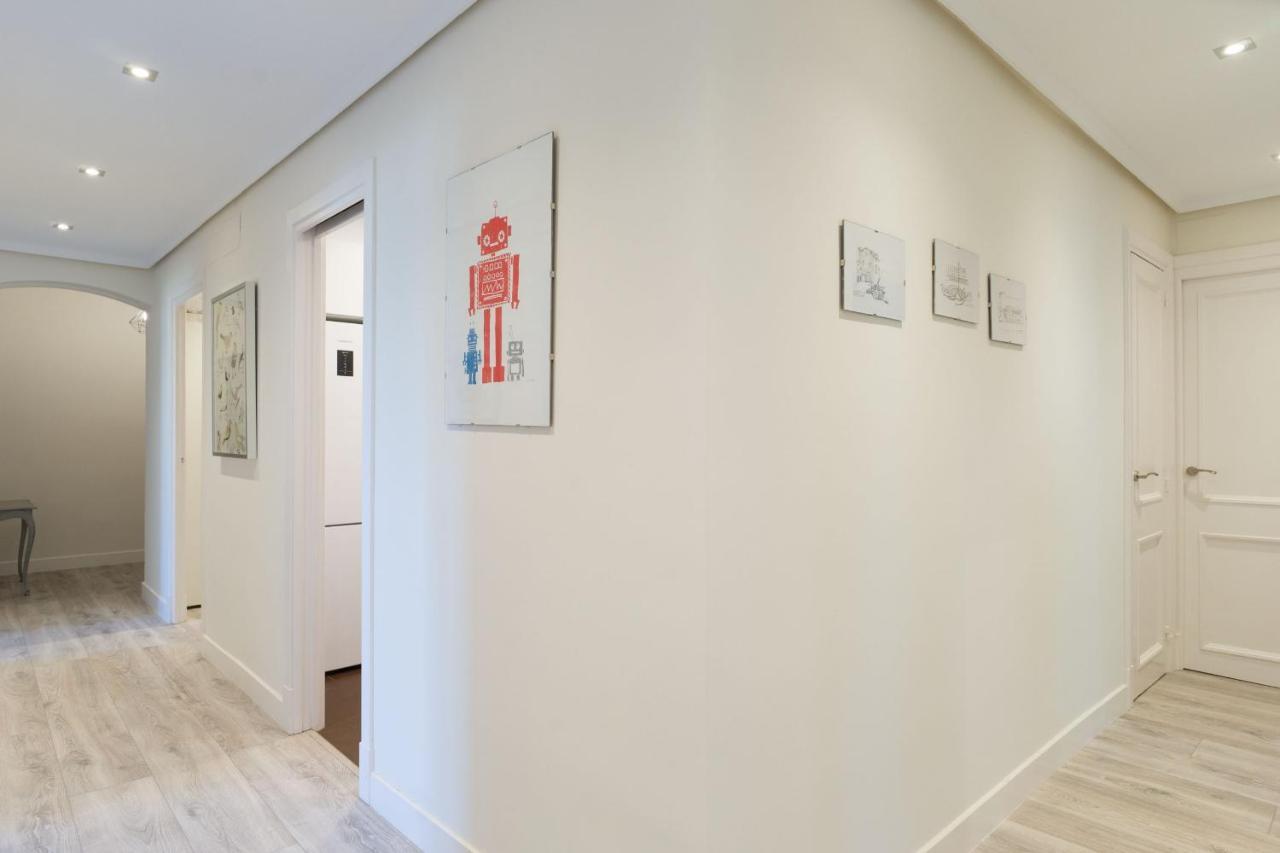 Atlantic - Iberorent Apartments Сан Себастиан Екстериор снимка